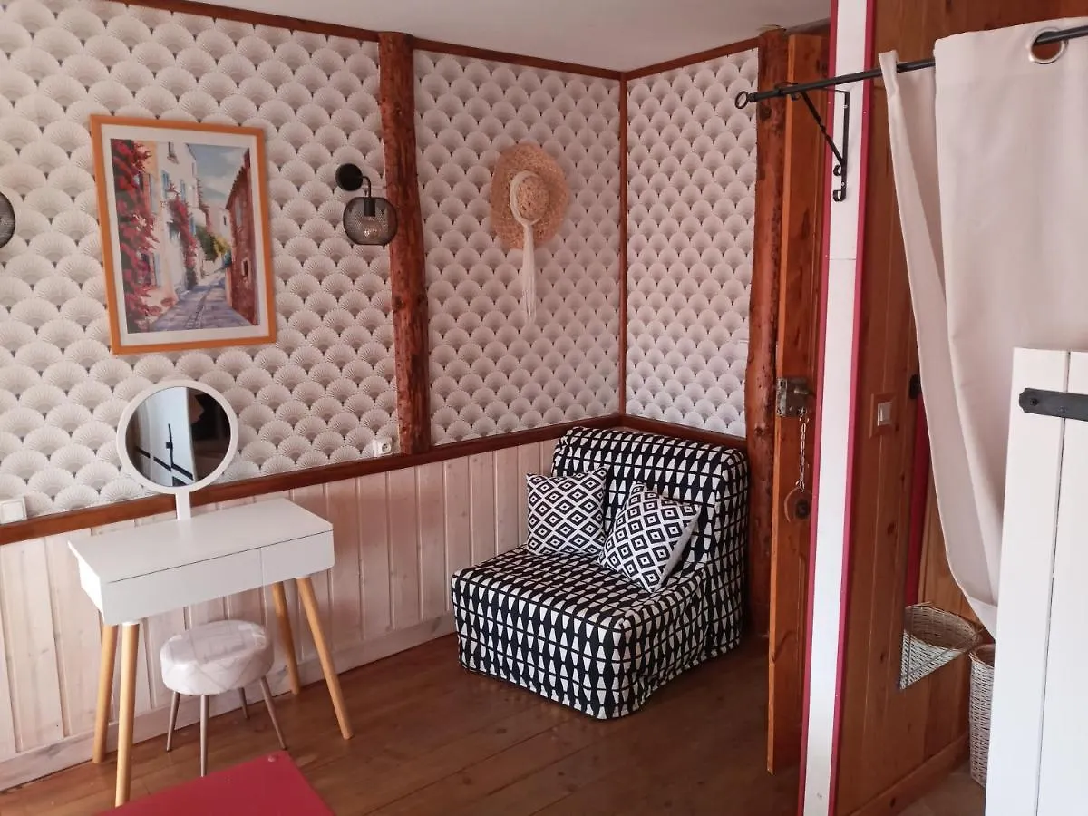 Bed and breakfast Le Relais De Rochepaule 0*,  France