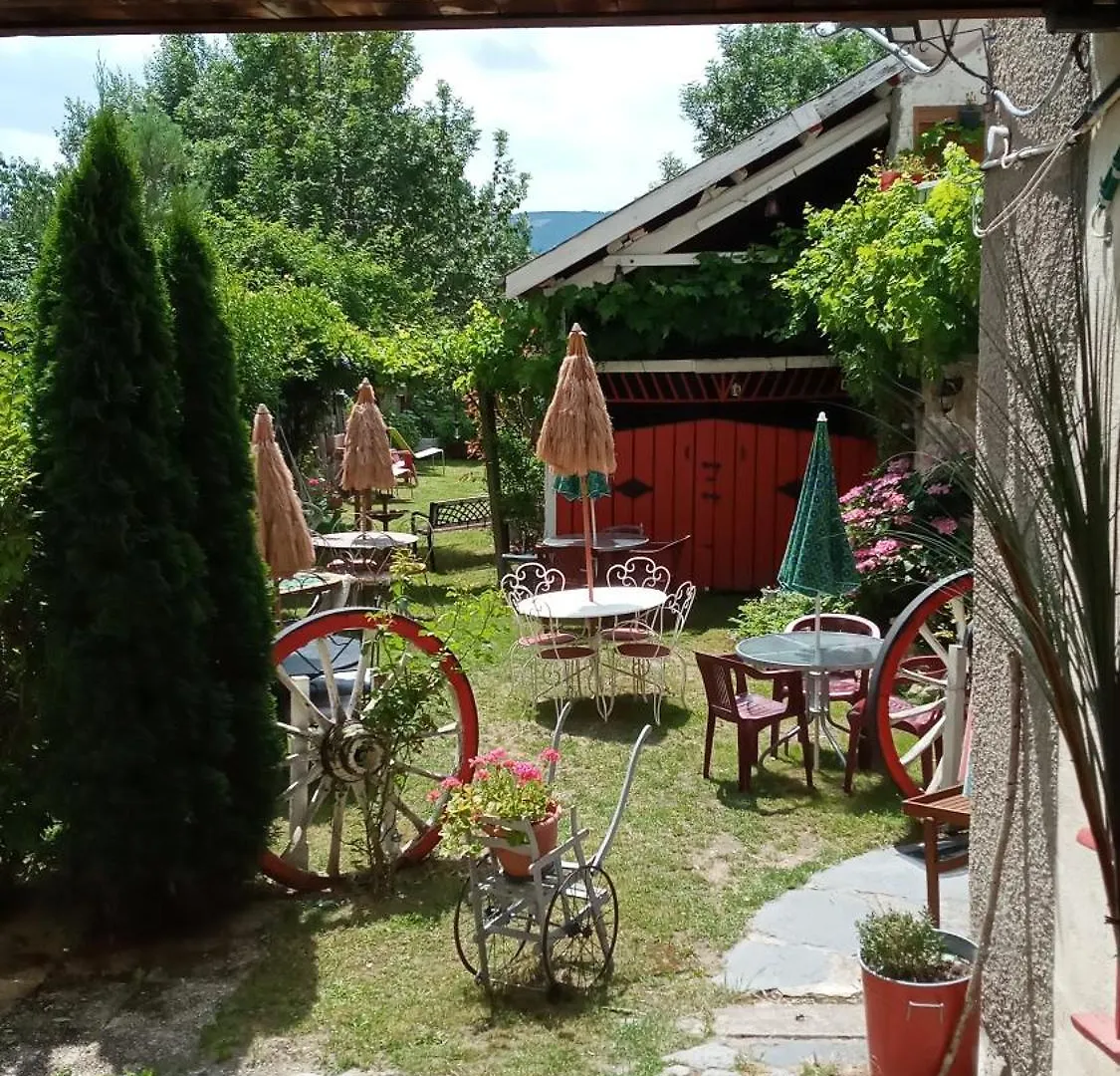 Bed and breakfast Le Relais De Rochepaule 0*,