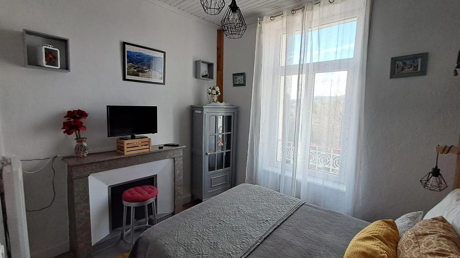 Couette-café Bed and breakfast Le Relais De Rochepaule France