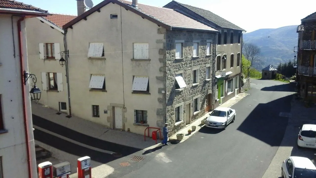 Le Relais De Rochepaule Bed & Breakfast